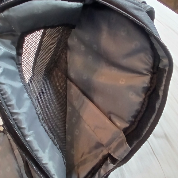 .SwissGear ScanSmart Laptop Backpack Black 17" Airflow. - Picture 5 of 16